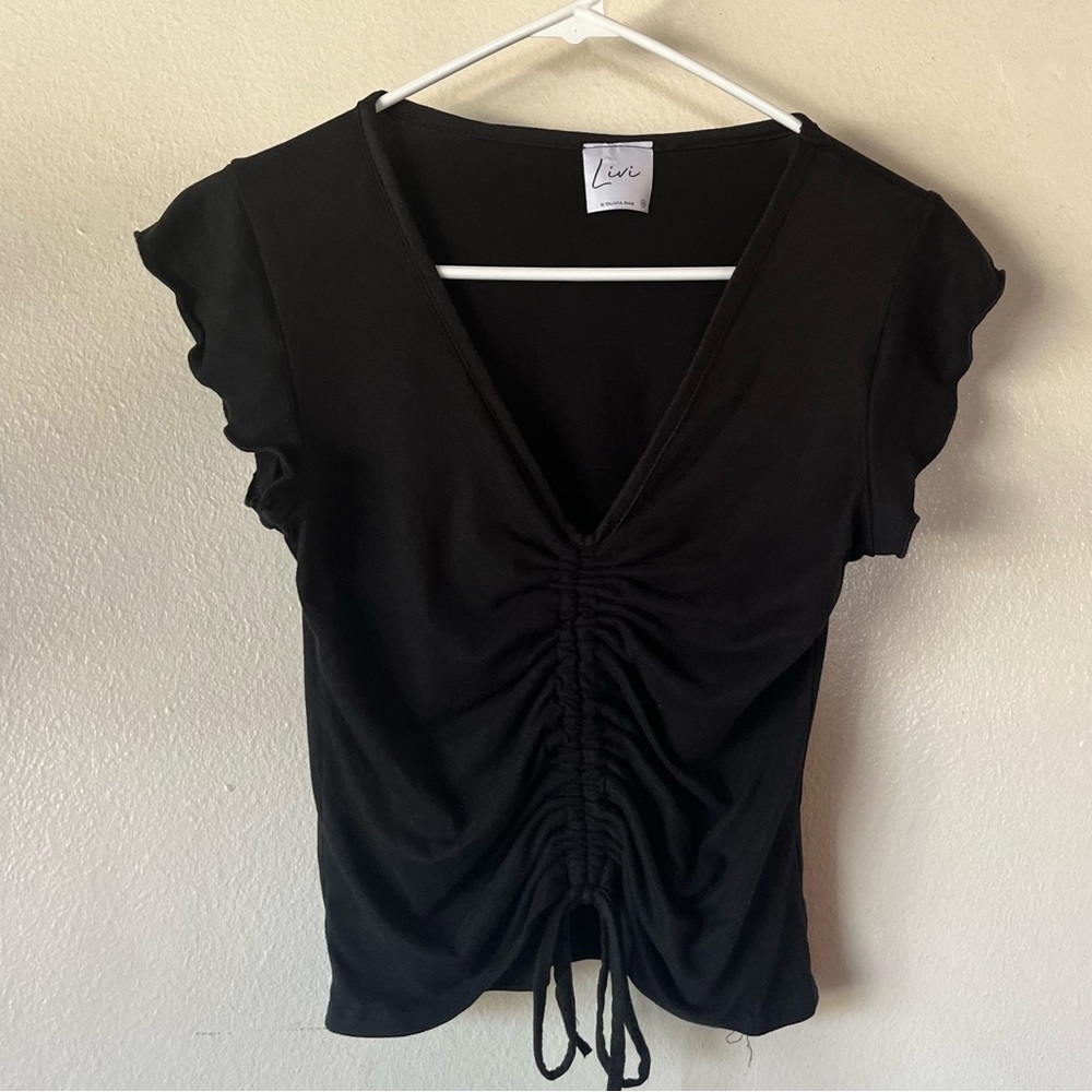 Black Top with scrunch